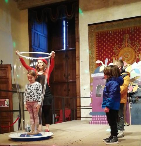 spectacle-enfants-dans-la-bulle